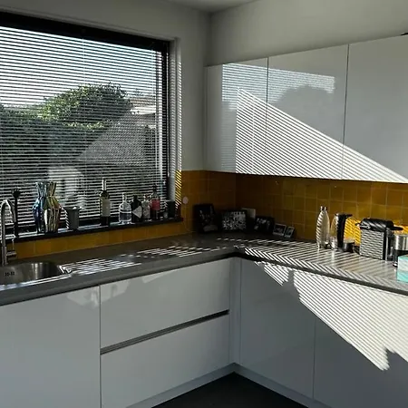 Holiday home Modern With Cinema