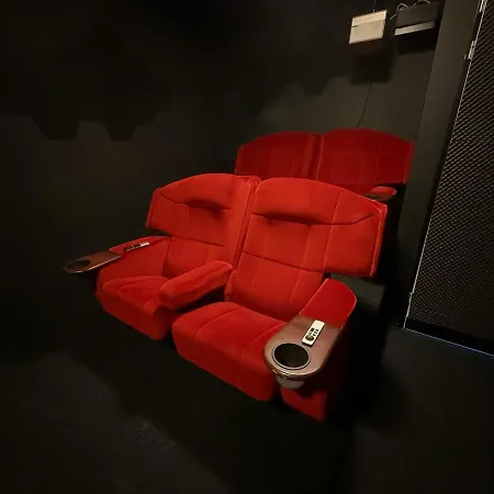 Modern With Cinema
